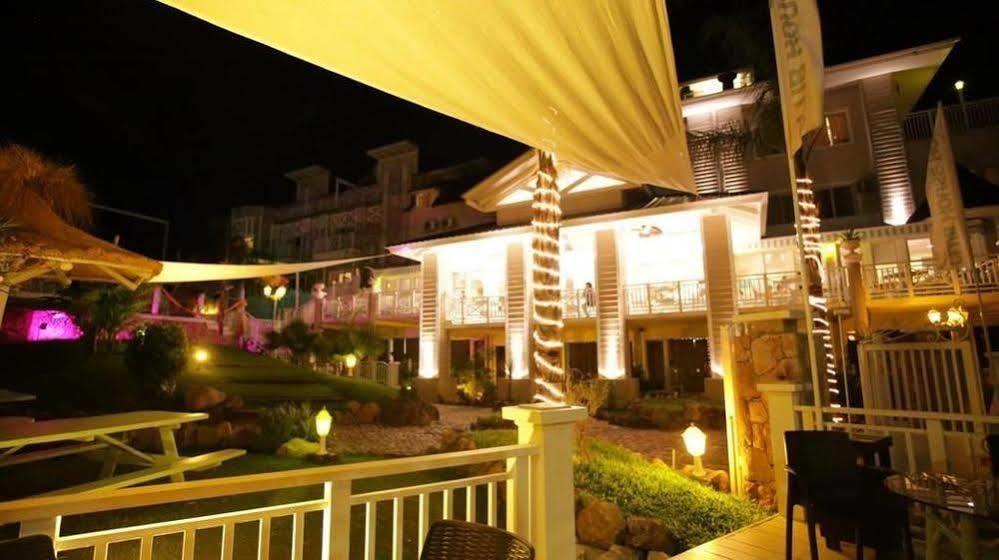 Club House Hotel Вилья-Карлос-Пас Экстерьер фото